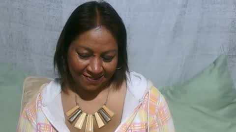 Snapshot of indiansexymilf chatting on 06-25-26, 03:50 candice online show from 06-25-26, 03:50