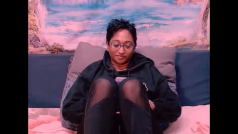 Snapshot of indianspicy69 chatting on 12-14-24, 02:45 Shreya online show from 12-14-24, 02:45