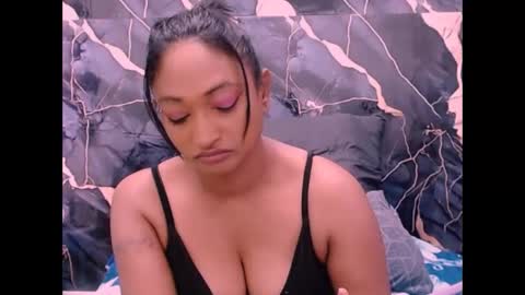 Snapshot of indianspicy69 chatting on 10-09-25, 12:47 Shreya online show from 10-09-25, 12:47