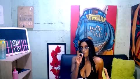 Snapshot of indianzaraxxx chatting on 05-13-26, 06:27 Indianzara online show from 05-13-26, 06:27