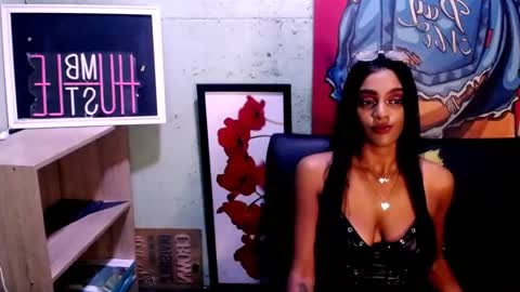 Snapshot of indianzaraxxx chatting on 05-31-26, 07:37 Indianzara online show from 05-31-26, 07:37