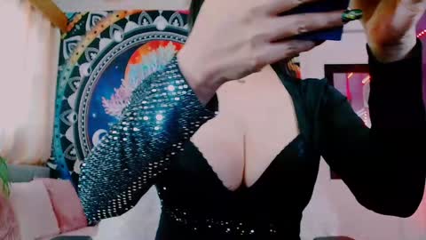 Snapshot of indica_me chatting on 12-27-24, 09:28 indica_me online show from 12-27-24, 09:28