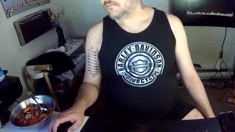 Snapshot of indigolvr chatting on 12-11-24, 07:31 BroLOU online show from 12-11-24, 07:31