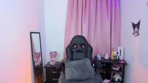 Snapshot of indra_cam chatting on 02-02-25, 08:13 Diana online show from 02-02-25, 08:13