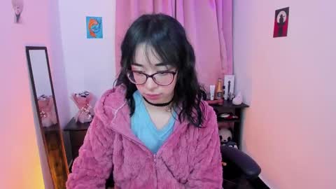Snapshot of indra_cam chatting on 02-21-25, 10:39 Diana online show from 02-21-25, 10:39