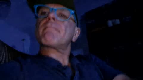 Snapshot of inertiageek9999 chatting on 09-25-25, 08:07 inertiageek9999 online show from 09-25-25, 08:07