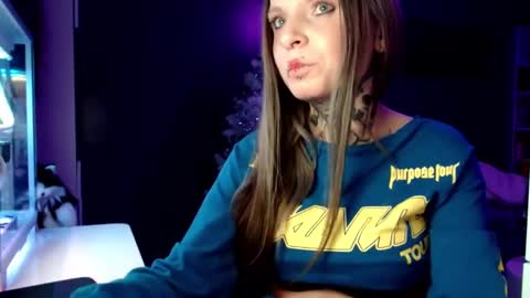 Snapshot of inesdesire chatting on 01-07-25, 09:35 InesDesire online show from 01-07-25, 09:35