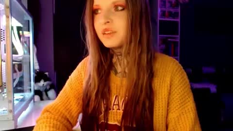 Snapshot of inesdesire chatting on 02-25-25, 04:31 InesDesire online show from 02-25-25, 04:31