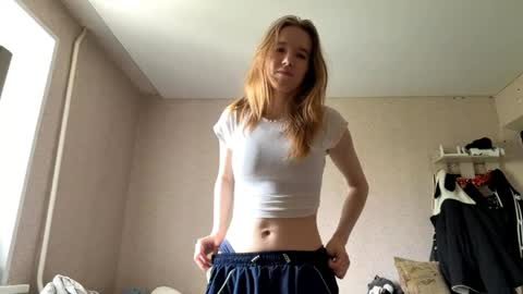 Snapshot of inespacheco chatting on 05-15-26, 10:00 Sofia online show from 05-15-26, 10:00