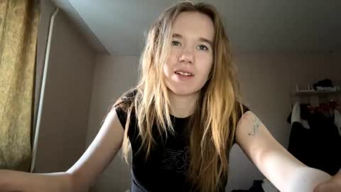 Snapshot of inespacheco chatting on 05-20-26, 03:29 Sofia online show from 05-20-26, 03:29