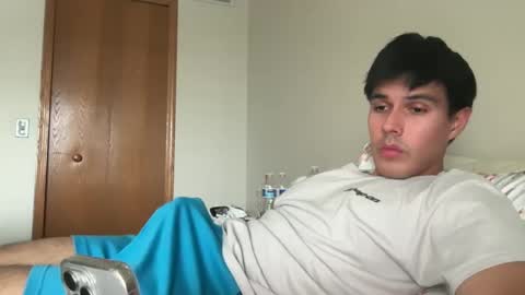 Snapshot of infamouslucas chatting on 12-03-24, 09:01 Lucas online show from 12-03-24, 09:01