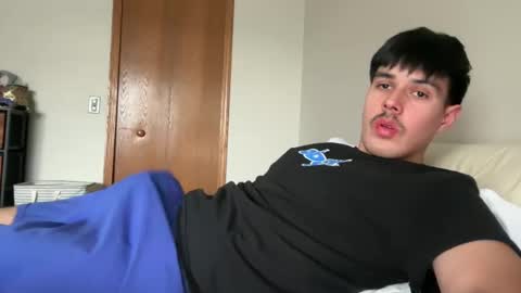 Snapshot of infamouslucas chatting on 02-05-25, 09:40 Lucas online show from 02-05-25, 09:40