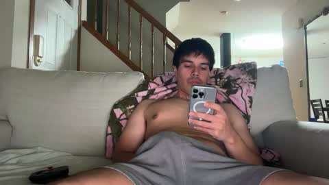 Snapshot of infamouslucas chatting on 10-16-25, 02:45 Lucas online show from 10-16-25, 02:45