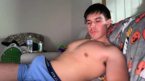 Snapshot of infamouslucas chatting on 11-01-25, 02:35 Lucas online show from 11-01-25, 02:35