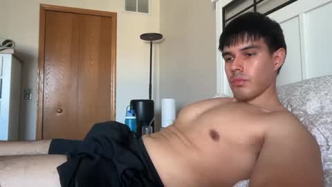 Snapshot of infamouslucas chatting on 11-18-25, 07:07 Lucas online show from 11-18-25, 07:07