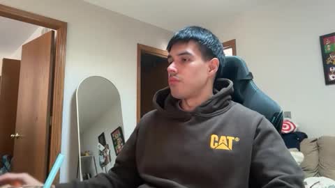 Snapshot of infamouslucas chatting on 12-21-25, 06:04 Lucas online show from 12-21-25, 06:04