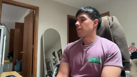 Snapshot of infamouslucas chatting on 12-22-25, 08:17 Lucas online show from 12-22-25, 08:17