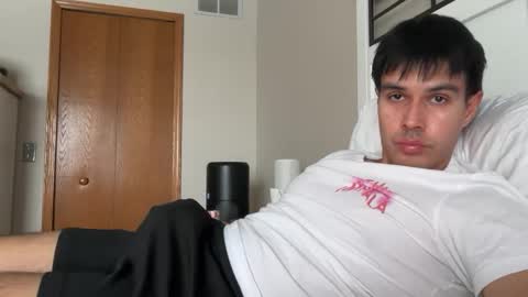 Snapshot of infamouslucas chatting on 01-05-26, 07:28 Lucas online show from 01-05-26, 07:28