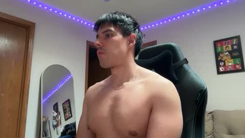 Snapshot of infamouslucas chatting on 01-13-26, 07:19 Lucas online show from 01-13-26, 07:19