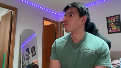 Snapshot of infamouslucas chatting on 01-18-26, 07:39 Lucas online show from 01-18-26, 07:39