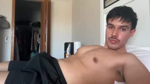 Snapshot of infamouslucas chatting on 03-04-26, 07:53 Lucas online show from 03-04-26, 07:53