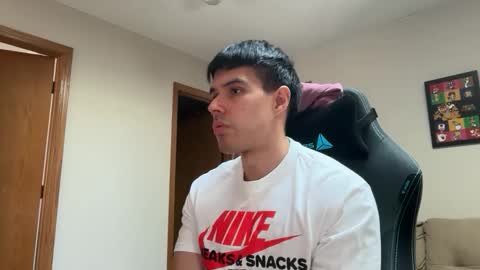 Snapshot of infamouslucas chatting on 03-11-26, 04:57 Lucas online show from 03-11-26, 04:57