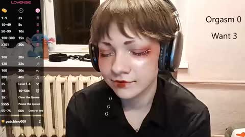 Snapshot of infinitina chatting on 10-15-25, 04:40 Keily online show from 10-15-25, 04:40