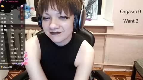 Snapshot of infinitina chatting on 10-17-25, 04:20 Keily online show from 10-17-25, 04:20
