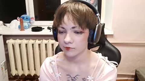 Snapshot of infinitina chatting on 10-18-25, 07:03 Keily online show from 10-18-25, 07:03