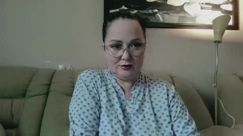 Snapshot of infinity_loveliness chatting on 06-06-26, 05:56 Infinity online show from 06-06-26, 05:56