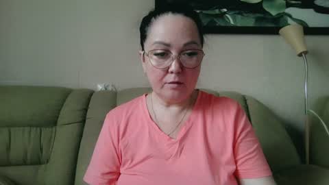 Snapshot of infinity_loveliness chatting on 06-15-26, 06:26 Infinity online show from 06-15-26, 06:26