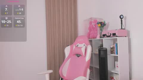 Snapshot of informaltease chatting on 03-15-26, 09:10 V. online show from 03-15-26, 09:10