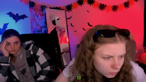 inga_gree online show from 10-30-25, 07:47