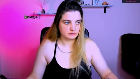 Snapshot of inga_gree chatting on 02-08-26, 09:18 inga_gree online show from 02-08-26, 09:18