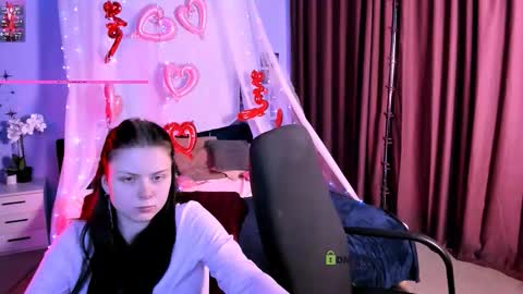 Snapshot of inga_gree chatting on 03-07-26, 08:17 inga_gree online show from 03-07-26, 08:17