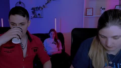 inga_gree online show from 04-15-26, 07:58