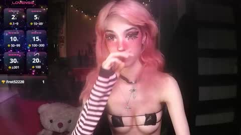 Snapshot of ink_pleasure chatting on 11-14-25, 01:15 Pleasure With Rita online show from 11-14-25, 01:15