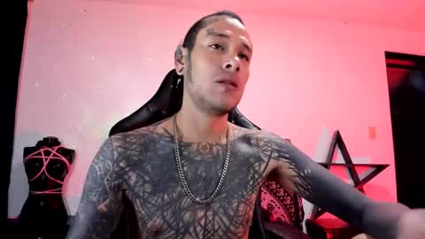 Snapshot of ink_u_buzz chatting on 01-05-25, 12:31 Dani  online show from 01-05-25, 12:31