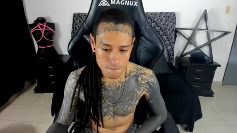 Snapshot of ink_u_buzz chatting on 01-07-25, 10:41 Dani  online show from 01-07-25, 10:41