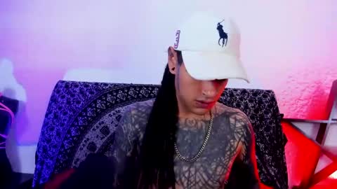 Snapshot of ink_u_buzz chatting on 01-27-25, 02:10 Dani  online show from 01-27-25, 02:10