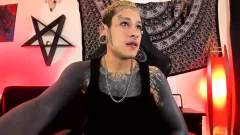 Snapshot of ink_u_buzz chatting on 10-24-25, 12:52 Dani  online show from 10-24-25, 12:52