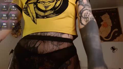 Valerie online show from 10-29-25, 03:03