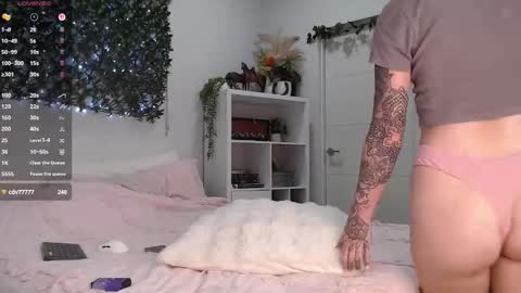 Snapshot of inkedangelofficial chatting on 02-09-26, 11:42 Inkedangelofficial online show from 02-09-26, 11:42