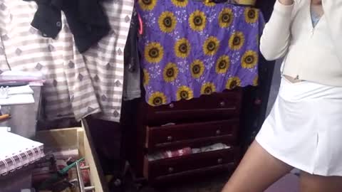 INMIRREY online show from 06-25-26, 12:54