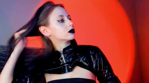 Snapshot of inner_light___ chatting on 02-06-26, 04:21 Venera online show from 02-06-26, 04:21