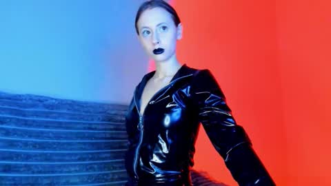 Snapshot of inner_light___ chatting on 03-08-26, 05:28 Venera online show from 03-08-26, 05:28