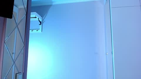 Lina online show from 02-06-25, 11:43