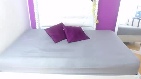 innocent_sexybaby online show from 12-02-25, 03:34