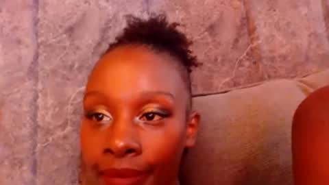 Snapshot of innocentcuteface chatting on 02-20-26, 11:22 Amber online show from 02-20-26, 11:22