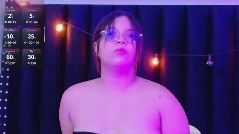 innocenthazel online show from 11-02-25, 12:18